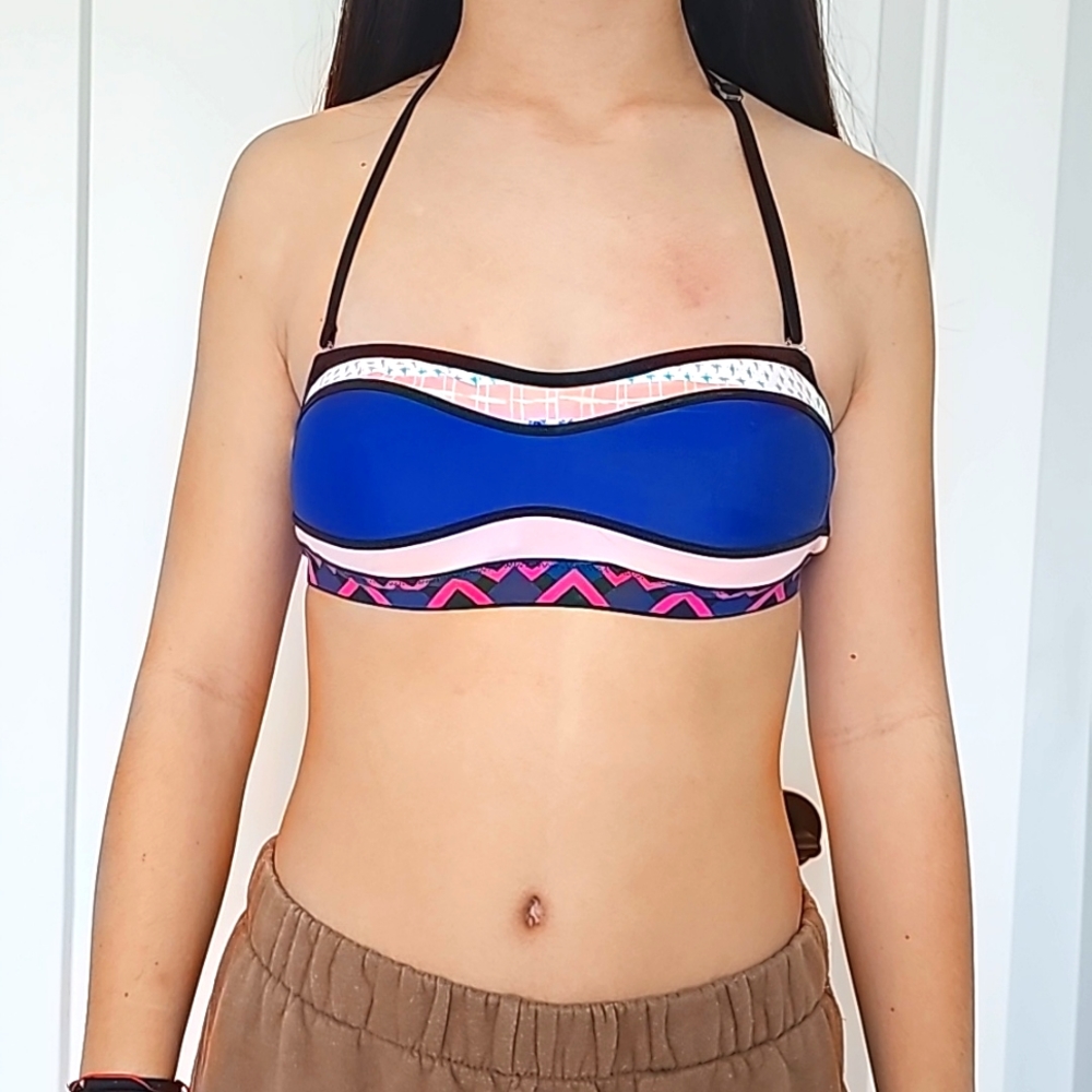 Bikini top size 6